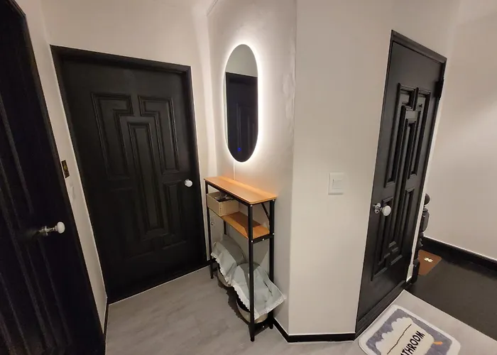 Gwangalli Yellow Door Apartment *