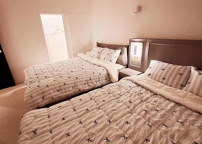 Gwangalli Yellow Door Apartment